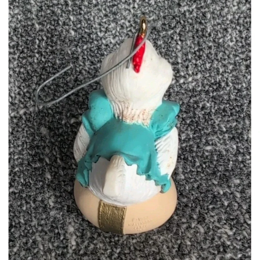 Vintage 1992 Hallmark Keepsake Ornament Mom To Be Chicken Hen‎ Bird With Box